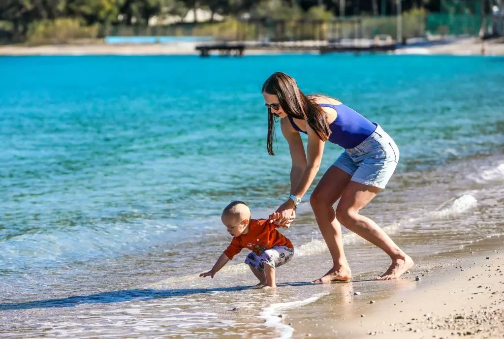 What to Know About DCF Child Physical Abuse When Making a Report? 24 What to Know About DCF Child Physical Abuse When Making a Report?